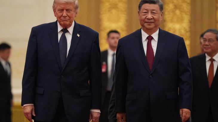 Trump and Xi tour Zhongnanhai garden