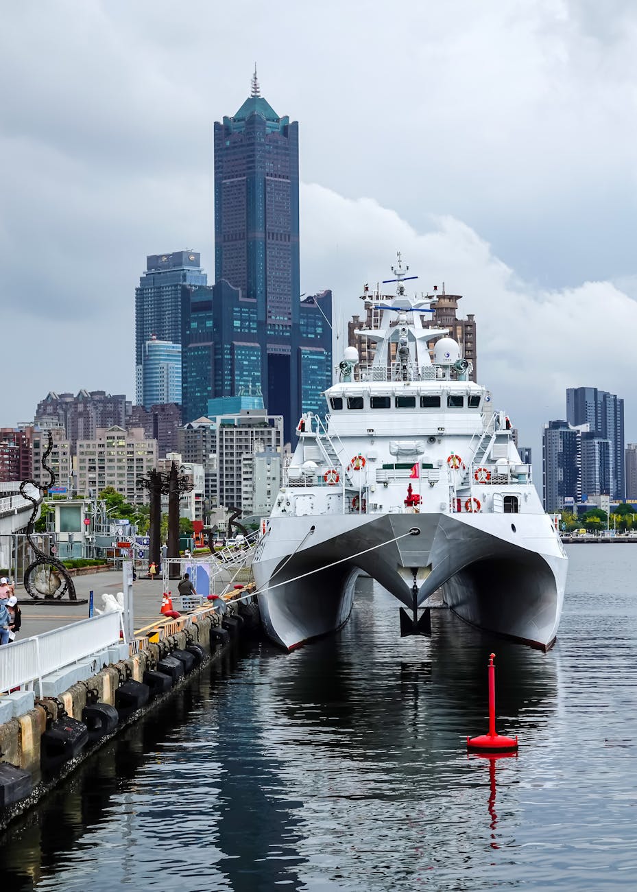 Chinese ship leaves Pratas after two-day Taiwan standoff