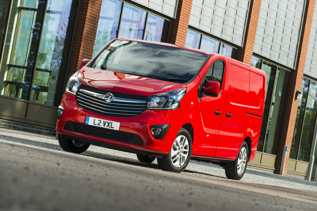 UK LCV Market Records 8th Consecutive Month of Growth in August, Led by Medium-Sized Vans